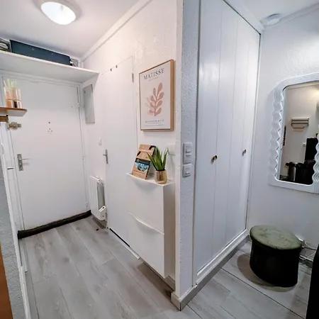 Cv 4p, Parking Privee Cosy Design